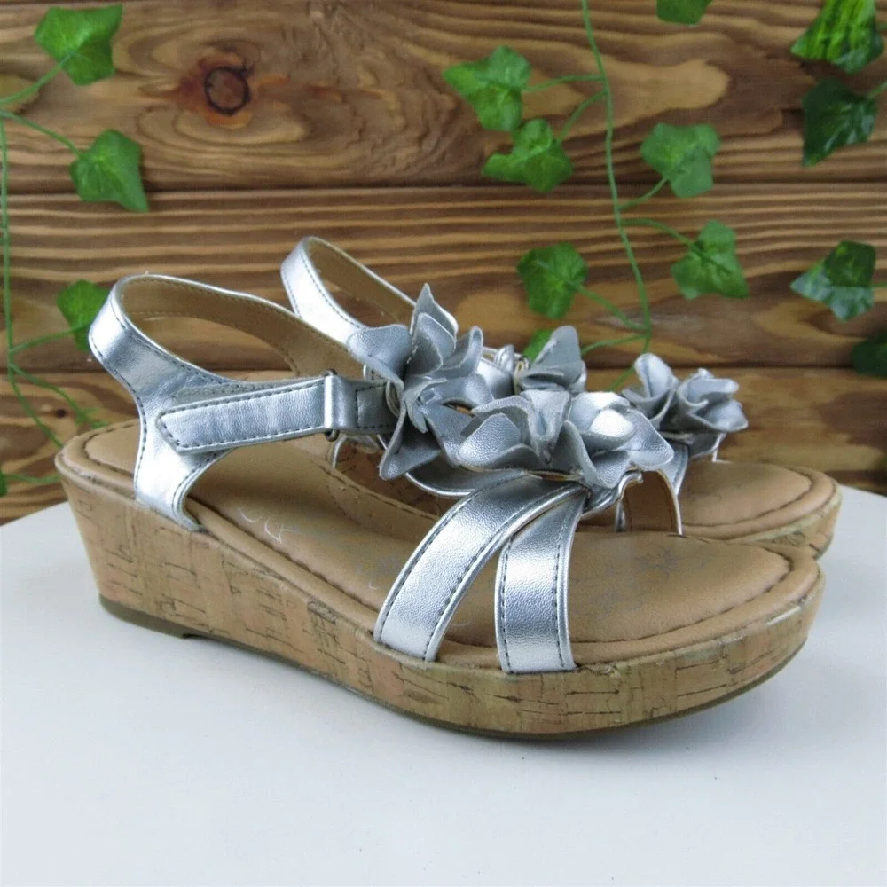 Born Concept Sz 2 Shoes‎ Girls Youth Gladiator Silver Synthetic Hook & Loop